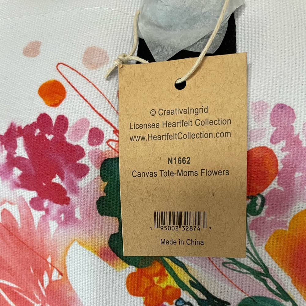 Canvas Tote By Heartfelt. Colorful Flower Print With Bold Print “ MOM “  NWT - Picture 10 of 11